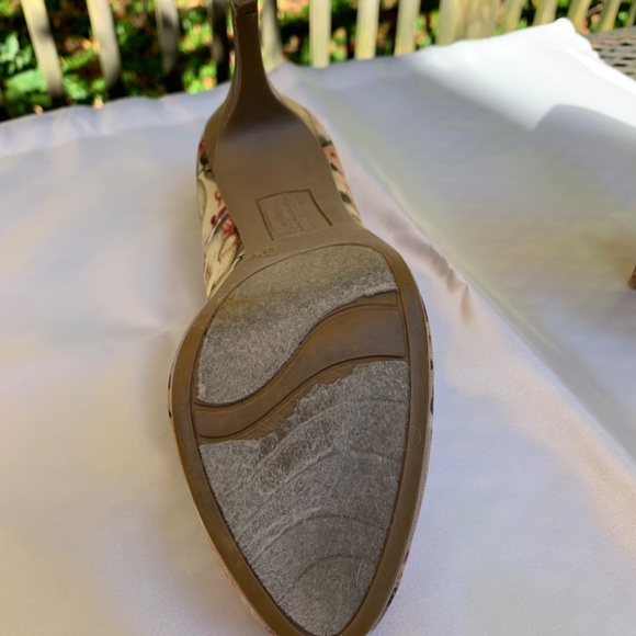 Christian Siriano Heels - Picture 6 of 10